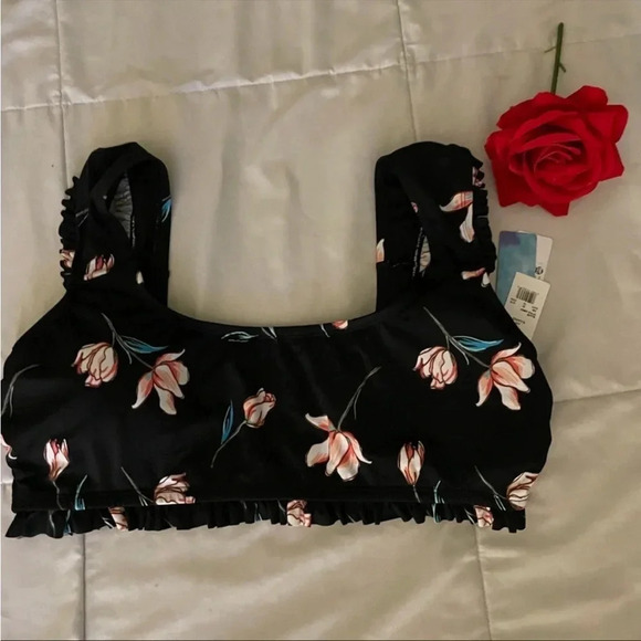 Beach Betty bikini floral bikini top - Picture 7 of 7